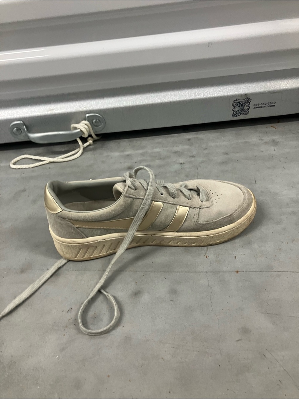 Gola size 8 Grandslam Sneakers - Picture 3 of 8